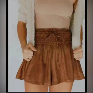 Mustard Seed Suede Shorts Size Small